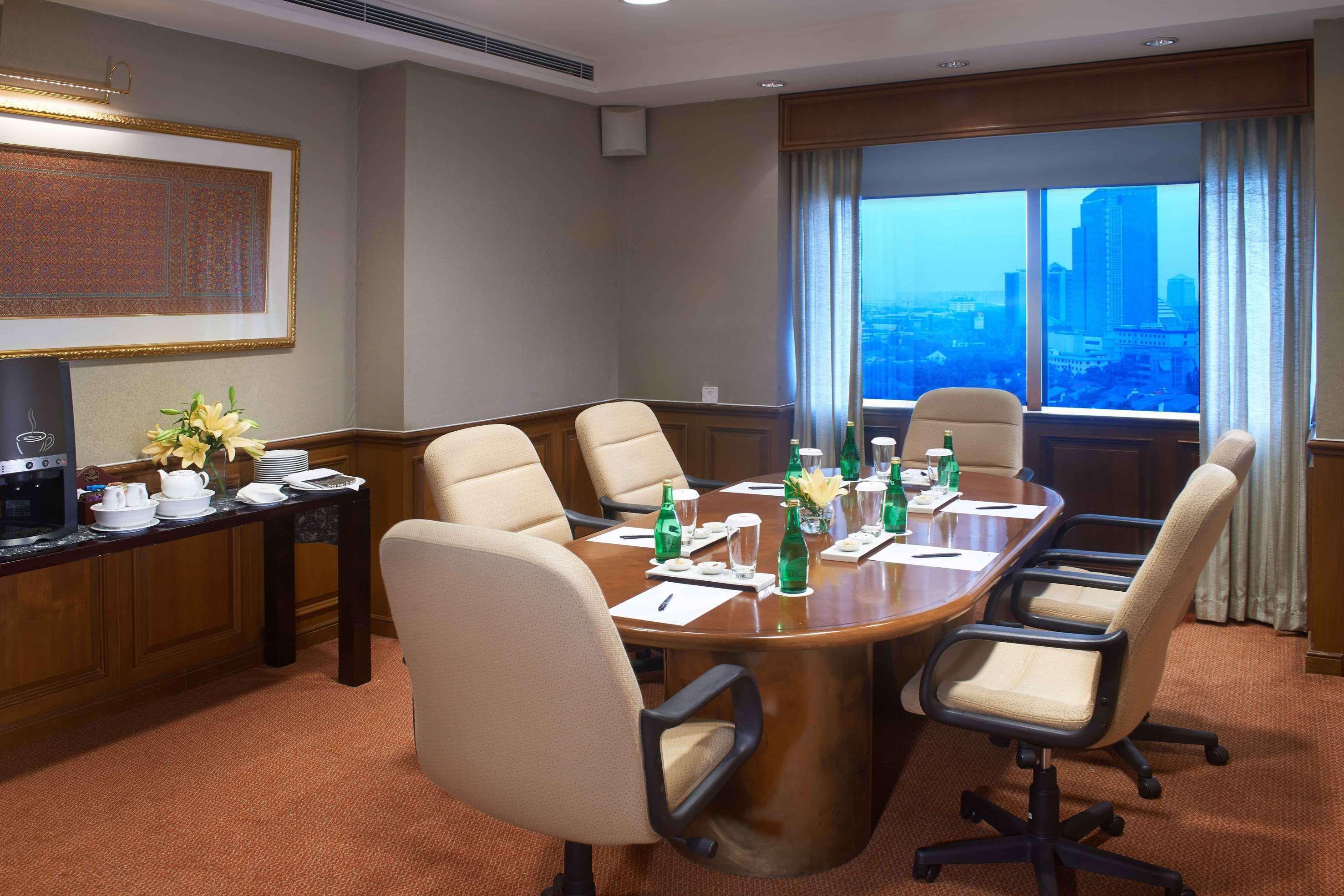 Gran Melia Jakarta Exterior photo