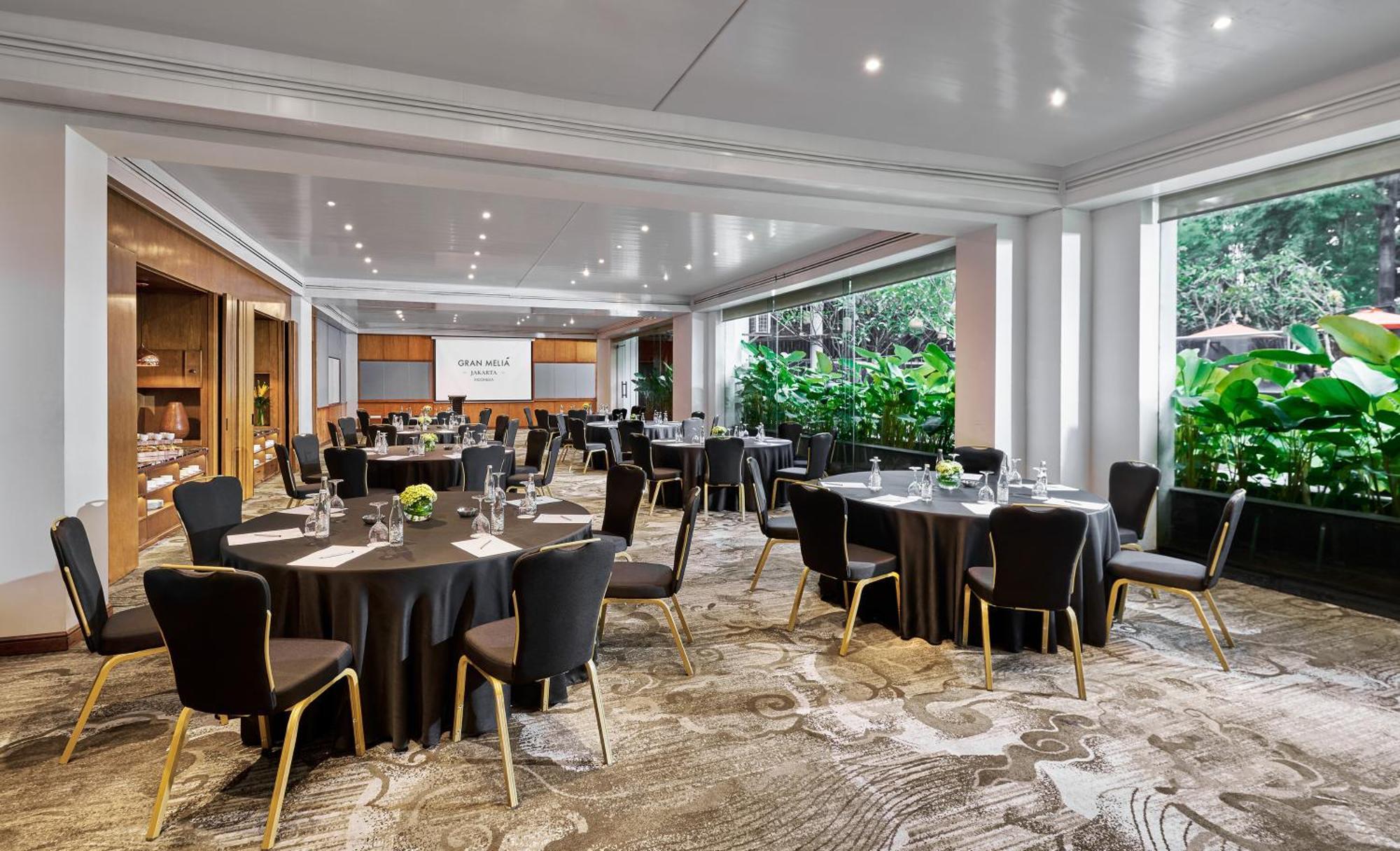Gran Melia Jakarta Exterior photo